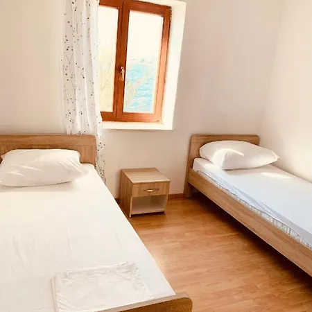 First Row By The Sea Apartament Bibinje