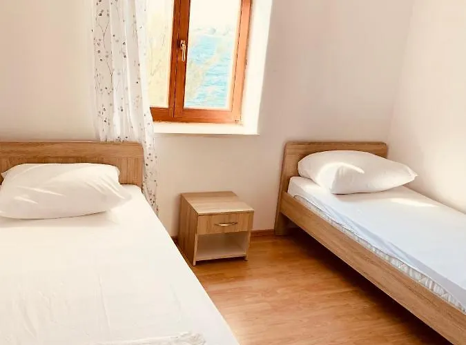 First Row By The Sea Apartmán Bibinje