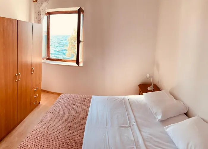 Apartment First Row By The Sea